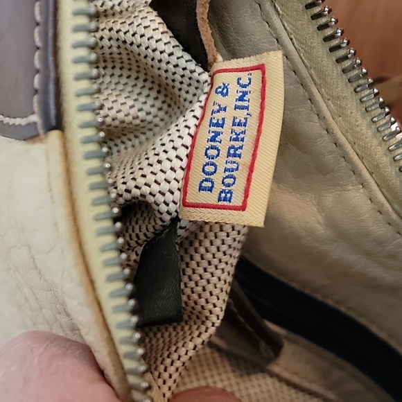 Dooney and Bourke All Weather Leather Bag - Picture 14 of 16